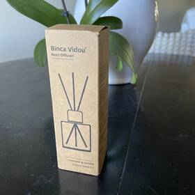 Hjgt575 Branded One Reed Diffuser Lavender And Vanilla Natural Scent Oil Diffusers With Sticks