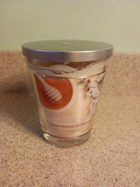 Chesapeake Bay 192833181848 11.5 Oz Honeywood Blossom Partly Used