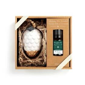 2020220168 Demdaco Douglas Fir Ceramic Diffuser Christmas Ornament 10ml Fragrance Oil Pinecone