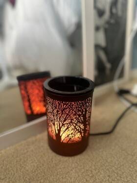 Enaroma 742271452811 Fragrance Wax Melts Warmer 7 Colors Led Changing Lights Used A Few Times