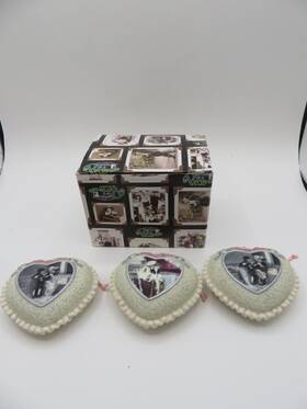 319694 Enesco 045544434256 Kim Anderson Pretty As A Picture Heart Shaped Pomander Potpourri