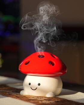 Gat1007 Galotrek Smily Face Incense Cone Holder Cute Mushroom Burner Unique Gifts