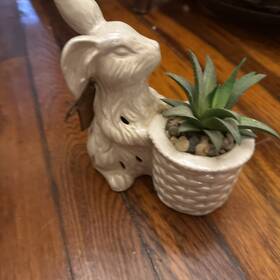 Bb01b22019 Gc G.c. Ceramic 6.5in Shiny Bunny Potpourri Holder With Scent Sachet