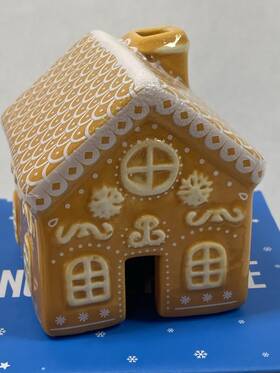 Gift Republic 056004352862 Gingerbread House Incense Cone Burner 2.25 In X 2.5 Inches