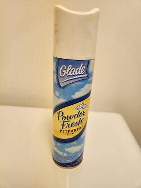 Glade 046500000829 Powder Fresh Potpourri Room Spray Vintage Y2k Approx 75% Full