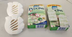 Glade 046500157493 Lot Retired Plug Ins 6 Suddenly Spring Refills 2 Outlet Warmers