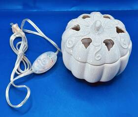 83087 Gold Canyon Crackled Pumpkin Scent Pod Wax Warmer White Ceramic Large