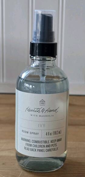 324009946 Hearth & Hand And With Magnolia Room Spray Ivy 4fl Oz New Retired