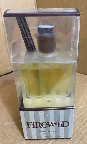 Henri Bendel 637293186618 Firewood Fragrance Reeds Oil Diffuser Set 3.8 Oz Scented