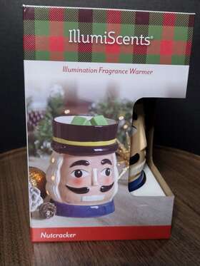 Illumiscents 810048259724 Illumination Nutcracker Wax Warmer Fragrance Christmas Holiday
