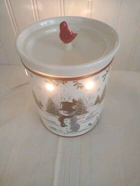 57-060-999-03 Intertek Christmas Ceramic Wax Warmer Holiday Edition Bulb Included Grt Conditio