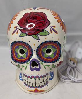 Sc-879 Intertek Flor De Muerto Warmer Decorative Skull