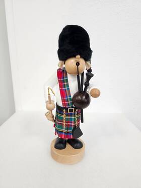 12x10x29cm Kwo Kunstgewerbe-werkst Tten Olbernhau Gmbh 21707 Smoking Man Scotsman With Bagpipes New Smoke Figure