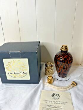 La-tee-da 767151505074 La-tee-da Effusion Catalytic Oil Fragrance Lamp Glass Leopard Cheetah