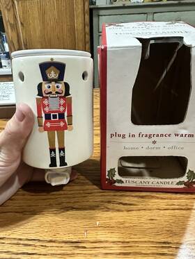 55460 Langley/empire Candle Llc Tuscany Nutcracker Electric Oil/wax Warmer Wall Plug-in Ceramic Etl