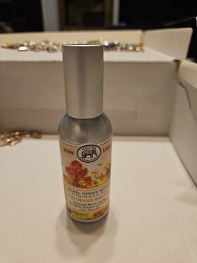 808398 Michel Design Works Room Spray Orchard Breeze