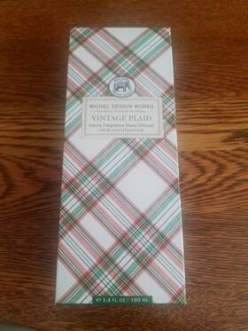 823363 Michel Design Works Home Fragrance Reed Diffuser Vintage Plaid