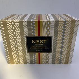 Nest 840732120757 Scent Wall Plug-in Diffuser Set Holiday Nib