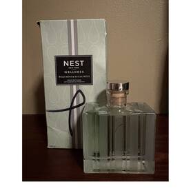 24226d Nest Fragrances Llc Wild Mint And Eucalyptus Reed Diffuser Liquid 5.91 Fl Oz 175 Ml No Reeds