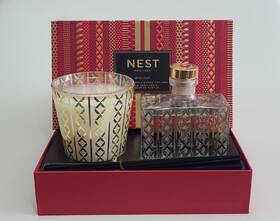 Nest58hl004 Nest Fragrances New York Holiday Scented Candle And Reed Diffuser Set