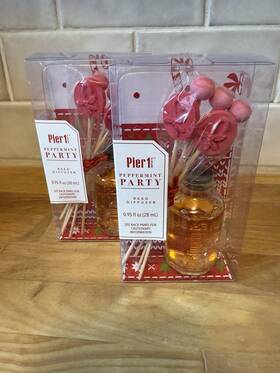18136 Pier 1 Imports Diffuser Peppermint Party .95 Oz New Sealed Discontinued Set Of 2