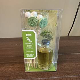 3804462 Pier 1 Imports Reed Diffuser Oil Magnolia Blooms .95 Fl Oz New Air Freshener Set