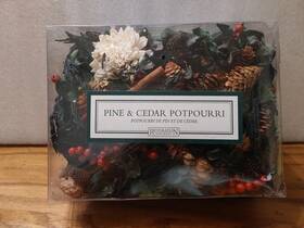 6182-4227 Restoration Hardware Pine And Cedar Potpourri 10oz Fragrance Nice Strong Smell
