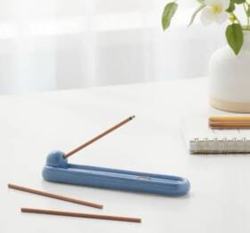 Room Essentials 647658067926 Incense And Ceramic Holder Cashmere With Hints Of Amber Raspberry Nib