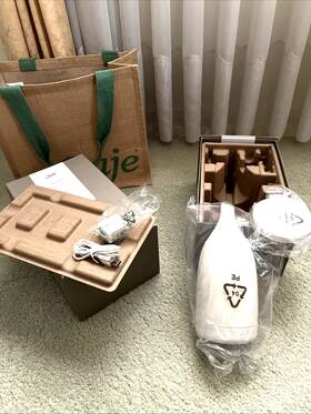 Saje 692523000959 Aroma Omni Diffuser Rechargeable White Sleek Modern Unused Original With Tote