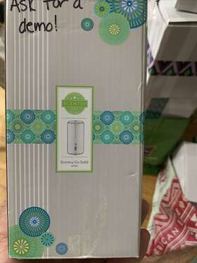 000015 Scentsy Go Solid White Portable Fragrance Diffuser With Rechargeable Cord