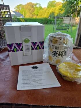 Scentsy 1100-53972 When Life Gives You Lemons Summer Wax Warmer New In Box Authentic Home