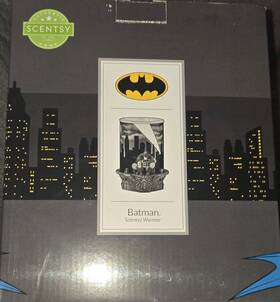 110072217 Scentsy Batman Wax Warmer Multicolor Dc Comics Model 2021 Adults