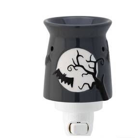 Scentsy 1102-86540 Fright Night Mini Halloween Plug-in Wax Warmer Bat Moon Silhouette Nib