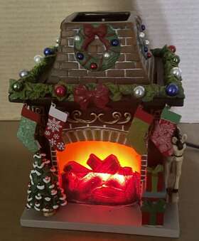 1106-65295 Scentsy 2020 Limited Edition Holiday Hearth Warmer Christmas Decore Tested