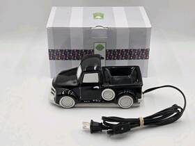 110668180 Scentsy Retro Black Truck Full Size Warmer Chevy Vintage Pickup Original Box