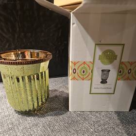 11112-29117 Scentsy Amber Fluted Shade Warmer And Ring