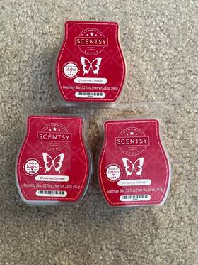 16394 Scentsy New Lot Of 3 Christmas Cottage Wax Bars 3.2 Oz