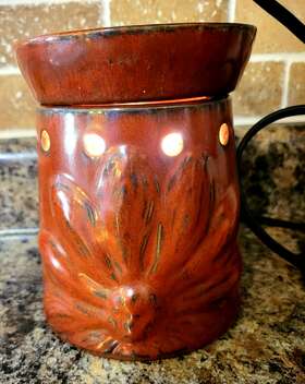 19237 Scentsy Rust Red Sunflower Wax Warmer Retired Boho Chic Country Farm