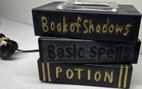 2421 Scentsy Book Of Shadows Electric Wax Warmer Ceramic Glass Black Gold Plug-in