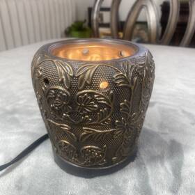 26971 Scentsy Rare Beautiful Warmer Base Retired Black / Bronze Vine Htf