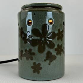 26974 Scentsy Metal Petal Electric Warmer Ceramic Floral Butterflies Green 6 Inch