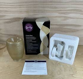 29881 Scentsy Cream Glass Plug-in Warmer Night Light Retired Euc