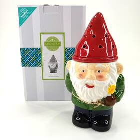 40666 Scentsy Garden Gnome Full Size Wax Warmer Of The Month March 2017 With Bulb And Box