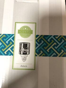 44066 Scentsy Adorn Christmas Holiday Ornaments Plug In Wax Warmer New