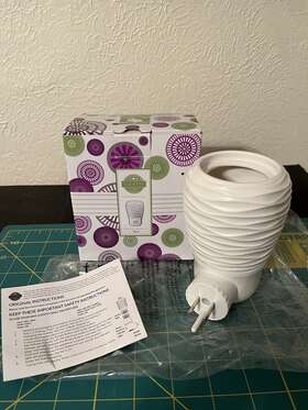 55245 Scentsy White Plug In Wall Fan Diffuser Spin # No Scented Pods
