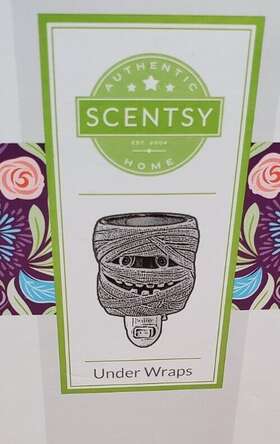 62817 Scentsy New Under Wraps Mummy Mini Wall Plug-in Warmer And Peach Bar Halloween