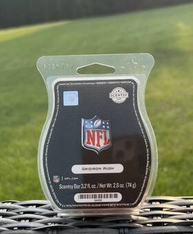64858 Scentsy Wax Bar Nfl Gridiron Rush Scent Football Sports 3.2 Fl Oz. Retired New