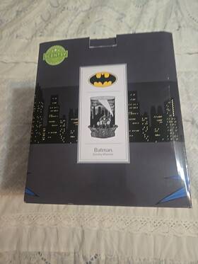 72217 Scentsy Batman Dc Full Sized Scented Wax Warmer 25 Watt Bulb Included New In Box