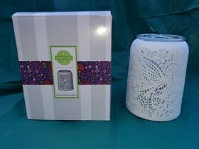 89493 Scentsy Etched Hummingbird Wax Warmer New Full Size White Lamp Boxed