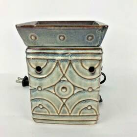 9757 Scentsy Lenox Lenore Retired Wax Warmer Green Brown Rustic With Pack
